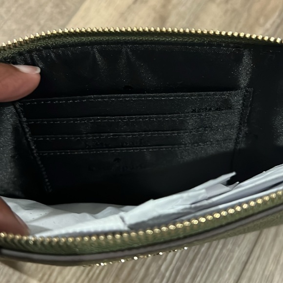 Kate Spade L zip wristlet BNWT Olive - Picture 3 of 6